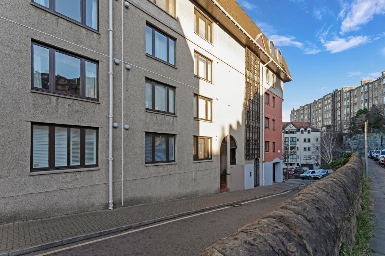 Elegant & Unique Getaway - Spacious 3 Bedroom, 2 Bathroom City Centre Apartment - Free Allocated Parking. Единбург Екстер'єр фото